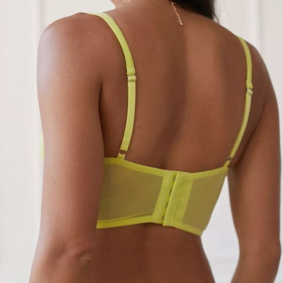 URBAN OUTFITTERS - Out From Under Anastasia Heatwave Bustier - NWT (L) - Picture 2 of 12